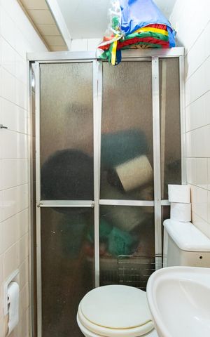 Apartamento à venda com 115m², 3 quartos e 2 vagas Apartamento à venda com 115m², 3 quartos e 2 vagasBanheiro de serviço