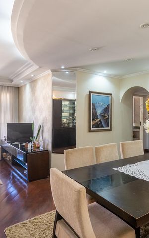 Apartamento à venda com 115m², 3 quartos e 2 vagas Apartamento à venda com 115m², 3 quartos e 2 vagasSala