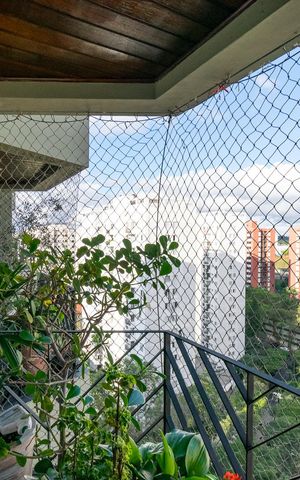 Apartamento à venda com 115m², 3 quartos e 2 vagas Apartamento à venda com 115m², 3 quartos e 2 vagasVaranda