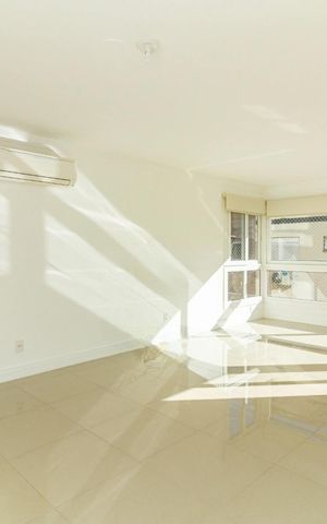 Apartamento para alugar com 117m², 3 quartos e 3 vagas Apartamento para alugar com 117m², 3 quartos e 3 vagasSala