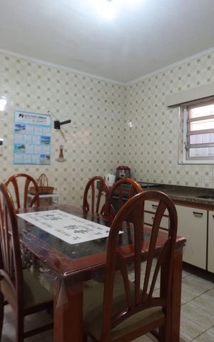 Casa à venda com 271m², 3 quartos e 2 vagasCozinha
