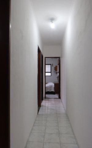 Casa à venda com 271m², 3 quartos e 2 vagasCorredor