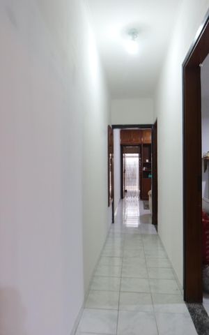 Casa à venda com 271m², 3 quartos e 2 vagasCorredor