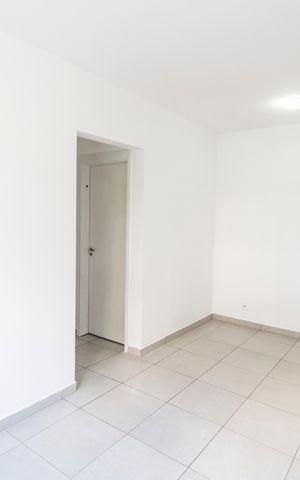 Apartamento à venda com 51m², 2 quartos e 1 vaga Apartamento à venda com 51m², 2 quartos e 1 vagaSala