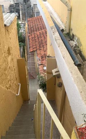Casa à venda com 240m², 1 quarto e 1 vaga