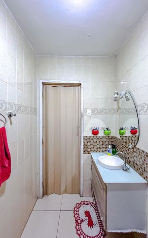 Casa à venda com 254m², 3 quartos e 1 vagaBanheiro