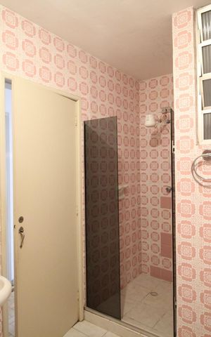 Apartamento para alugar com 110m², 3 quartos e sem vagaBanheiro