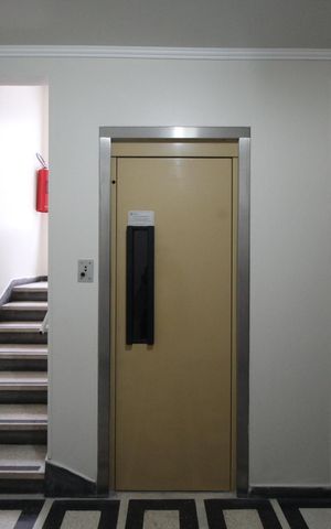 Apartamento para alugar com 110m², 3 quartos e sem vagaCorredor