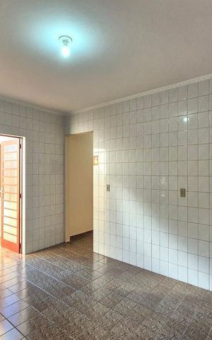 Casa à venda com 119m², 4 quartos e 4 vagas Casa à venda com 119m², 4 quartos e 4 vagasCozinha