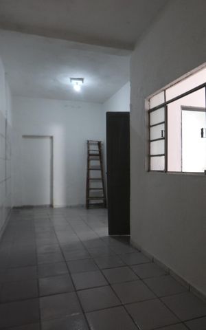 Casa à venda com 300m², 1 quarto e 2 vagasQuarto
