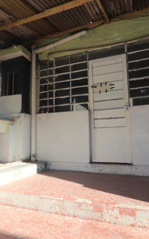 Casa à venda com 300m², 1 quarto e 2 vagasÁrea de serviço