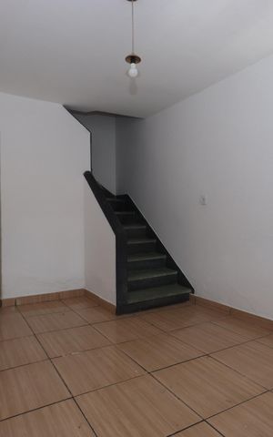 Casa à venda com 70m², 2 quartos e 1 vagaSala