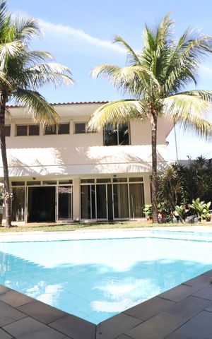 Casa para alugar com 340m², 5 quartos e 4 vagasPiscina