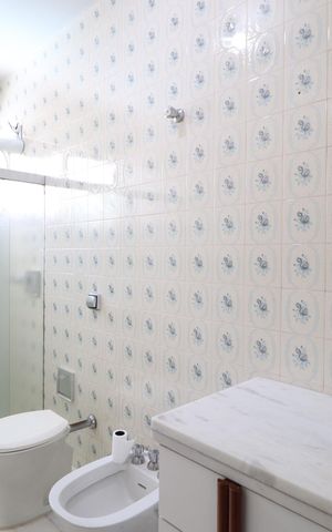 Casa para alugar com 340m², 5 quartos e 4 vagasBanheiro da Suíte