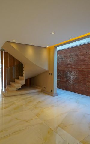 Casa para alugar com 400m², 5 quartos e 8 vagasSala de Jantar