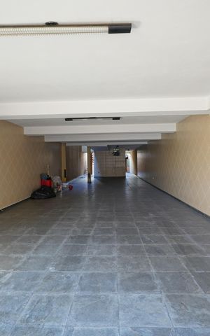 Casa para alugar com 400m², 5 quartos e 8 vagasGaragem