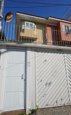 Casa para alugar com 400m², 5 quartos e 8 vagasFachada