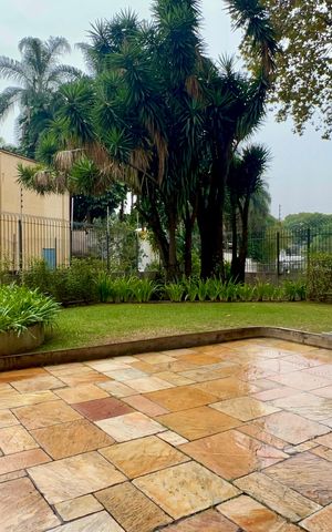 Apartamento à venda com 168m², 2 quartos e 1 vaga Apartamento à venda com 168m², 2 quartos e 1 vagaÁrea comum