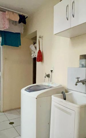 Apartamento à venda com 168m², 2 quartos e 1 vaga Apartamento à venda com 168m², 2 quartos e 1 vagaÁrea de Serviço