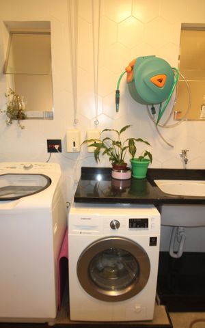 Apartamento à venda com 142m², 3 quartos e 2 vagasÁrea de Serviço