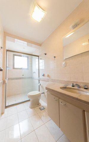 Apartamento à venda com 71m², 2 quartos e 1 vaga Apartamento à venda com 71m², 2 quartos e 1 vagaBanheiro