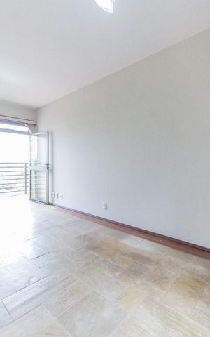 Apartamento à venda com 71m², 2 quartos e 1 vaga Apartamento à venda com 71m², 2 quartos e 1 vagaSala