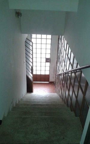 Casa à venda com 289m², 2 quartos e 3 vagas