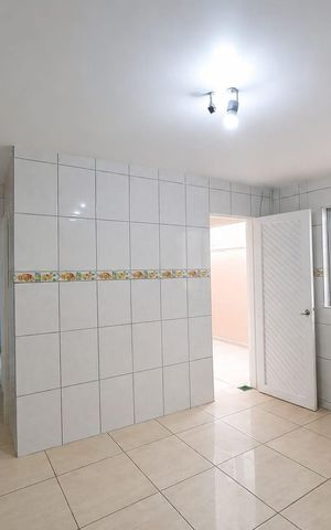 Casa à venda com 125m², 2 quartos e 3 vagas Casa à venda com 125m², 2 quartos e 3 vagasCozinha