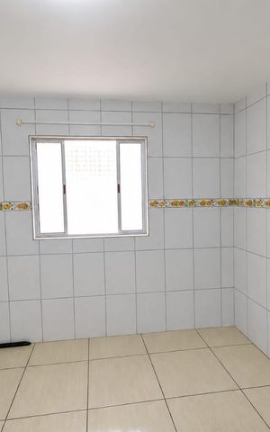 Casa à venda com 125m², 2 quartos e 3 vagas Casa à venda com 125m², 2 quartos e 3 vagasCozinha