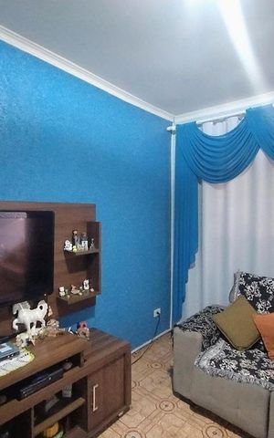 Casa à venda com 180m², 3 quartos e 2 vagas Casa à venda com 180m², 3 quartos e 2 vagasSala