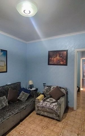Casa à venda com 180m², 3 quartos e 2 vagas Casa à venda com 180m², 3 quartos e 2 vagasSala