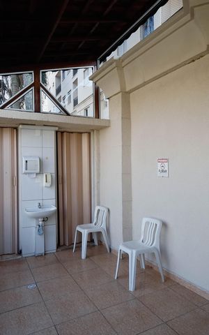 Apartamento à venda com 54m², 2 quartos e 1 vaga Apartamento à venda com 54m², 2 quartos e 1 vagaBanheiros da Churrasqueira