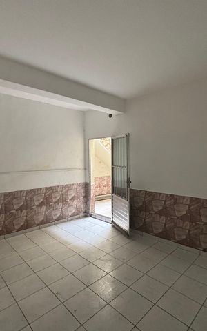 Casa para alugar com 180m², 4 quartos e 5 vagas Casa para alugar com 180m², 4 quartos e 5 vagasQuarto 1