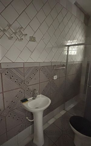 Casa para alugar com 180m², 4 quartos e 5 vagas Casa para alugar com 180m², 4 quartos e 5 vagasBanheiro