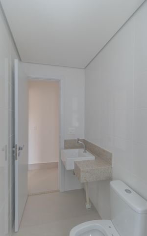 Apartamento à venda com 109m², 3 quartos e 2 vagas Apartamento à venda com 109m², 3 quartos e 2 vagasBanheiro Social