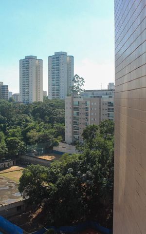 Apartamento à venda com 160m², 4 quartos e 3 vagas Apartamento à venda com 160m², 4 quartos e 3 vagasVista do Quarto de Serviço