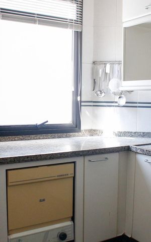Apartamento à venda com 160m², 4 quartos e 3 vagas Apartamento à venda com 160m², 4 quartos e 3 vagasCozinha