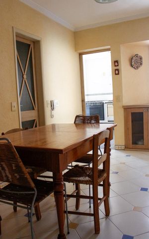 Apartamento à venda com 160m², 4 quartos e 3 vagas Apartamento à venda com 160m², 4 quartos e 3 vagasCopa