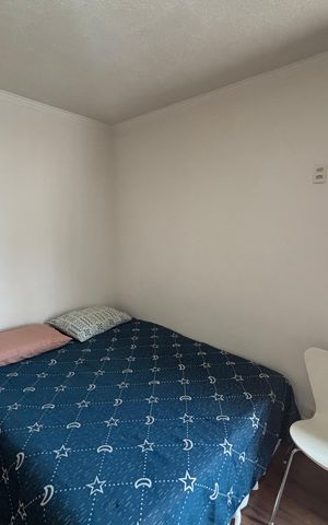 Casa à venda com 200m², 3 quartos e 4 vagas Casa à venda com 200m², 3 quartos e 4 vagasQuarto 1