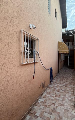 Casa à venda com 200m², 3 quartos e 4 vagas Casa à venda com 200m², 3 quartos e 4 vagasQuintal