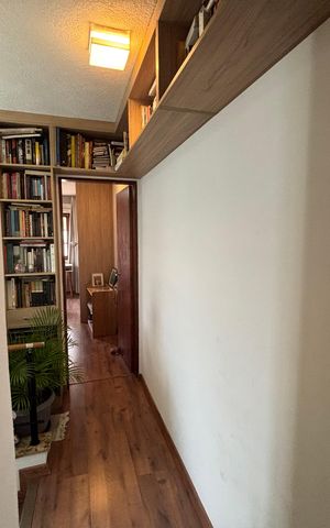 Casa à venda com 200m², 3 quartos e 4 vagas Casa à venda com 200m², 3 quartos e 4 vagasCorredor