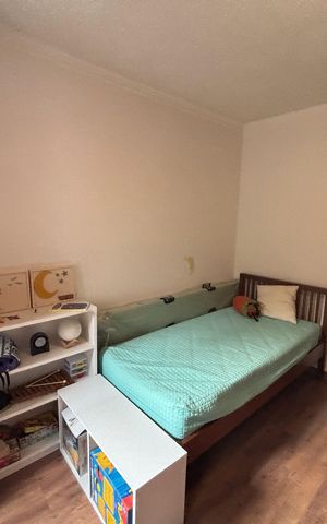 Casa à venda com 200m², 3 quartos e 4 vagas Casa à venda com 200m², 3 quartos e 4 vagasquarto 3