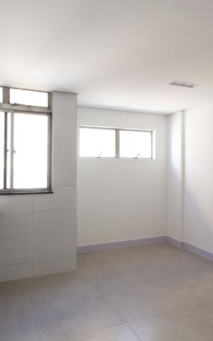Apartamento para alugar com 105m², 3 quartos e 1 vagaÁrea de Serviço