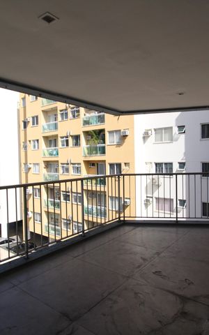 Apartamento para alugar com 105m², 3 quartos e 1 vagaSala - Varanda
