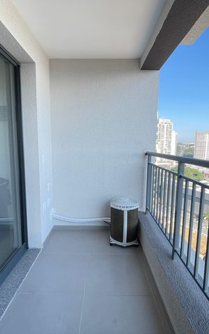 Studio à venda com 25m², 1 quarto e sem vaga Studio à venda com 25m², 1 quarto e sem vagaVaranda