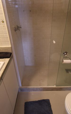 Apartamento à venda com 112m², 3 quartos e 2 vagasBanheiro da suíte 2