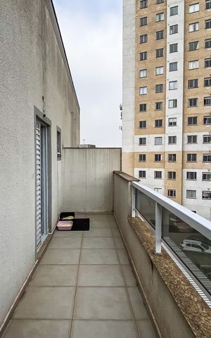 Apartamento à venda com 100m², 2 quartos e 1 vagaVaranda 
