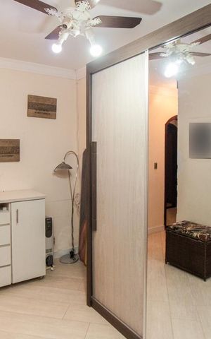 Casa à venda com 326m², 2 quartos e 6 vagas Casa à venda com 326m², 2 quartos e 6 vagasSuíte 1