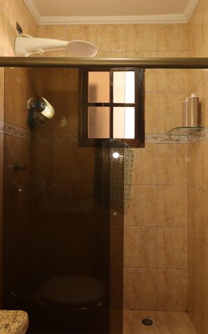 Casa para alugar com 205m², 3 quartos e 3 vagasBanheiro Social