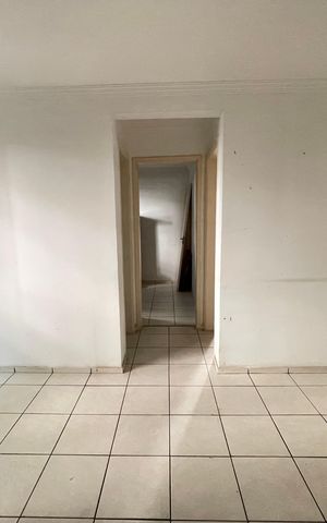 Apartamento à venda com 43m², 2 quartos e 1 vaga Apartamento à venda com 43m², 2 quartos e 1 vagaSala